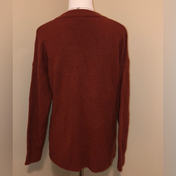 Madewell Bartlett V-Neck Sweater in the Coziest Yarn,Size-Med(?L)Oversized Fit - Picture 4 of 8